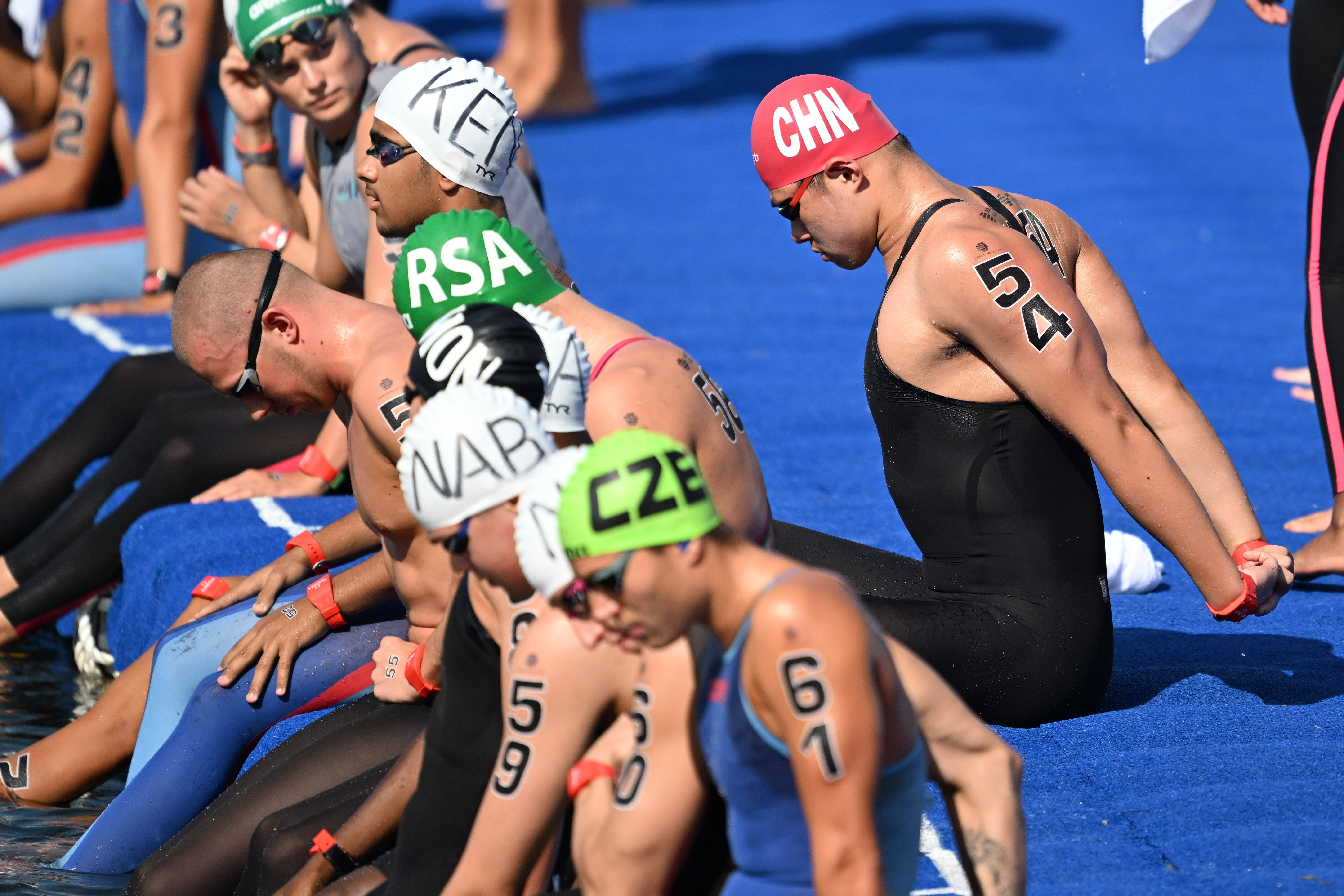 关于冷门频出!游泳战况跌宕起伏的信息 关于冷门频出!游泳战况跌宕起伏的信息