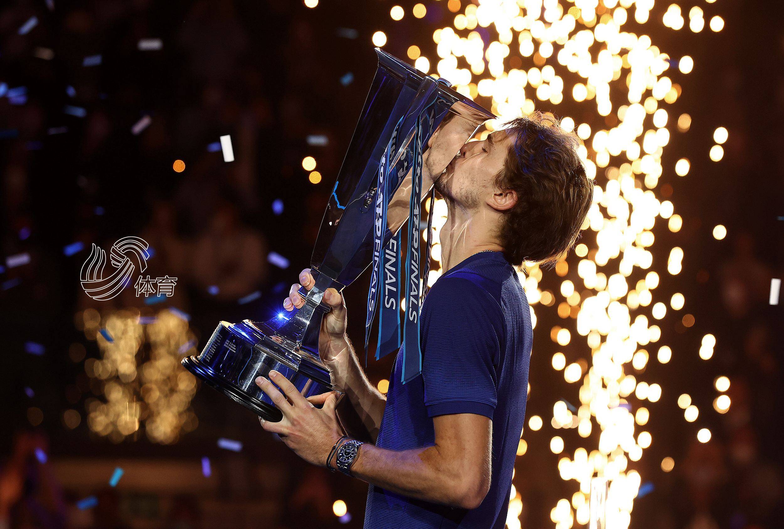 包含温网翻盘ATP总决赛,兹维列夫关键制胜的词条 包含温网翻盘ATP总决赛,兹维列夫关键制胜的词条