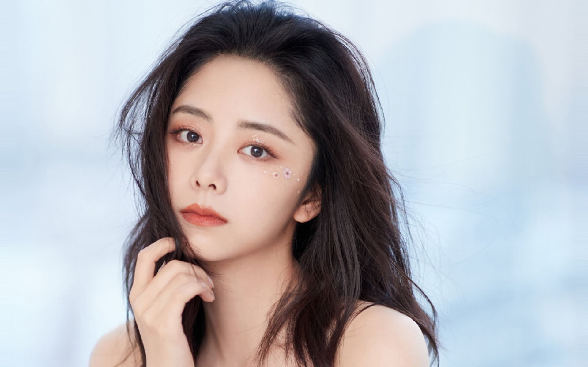 开云体育官网-唯一破壁人，乔治如何在纽约的钢铁丛林中撕裂老鹰的蛛网