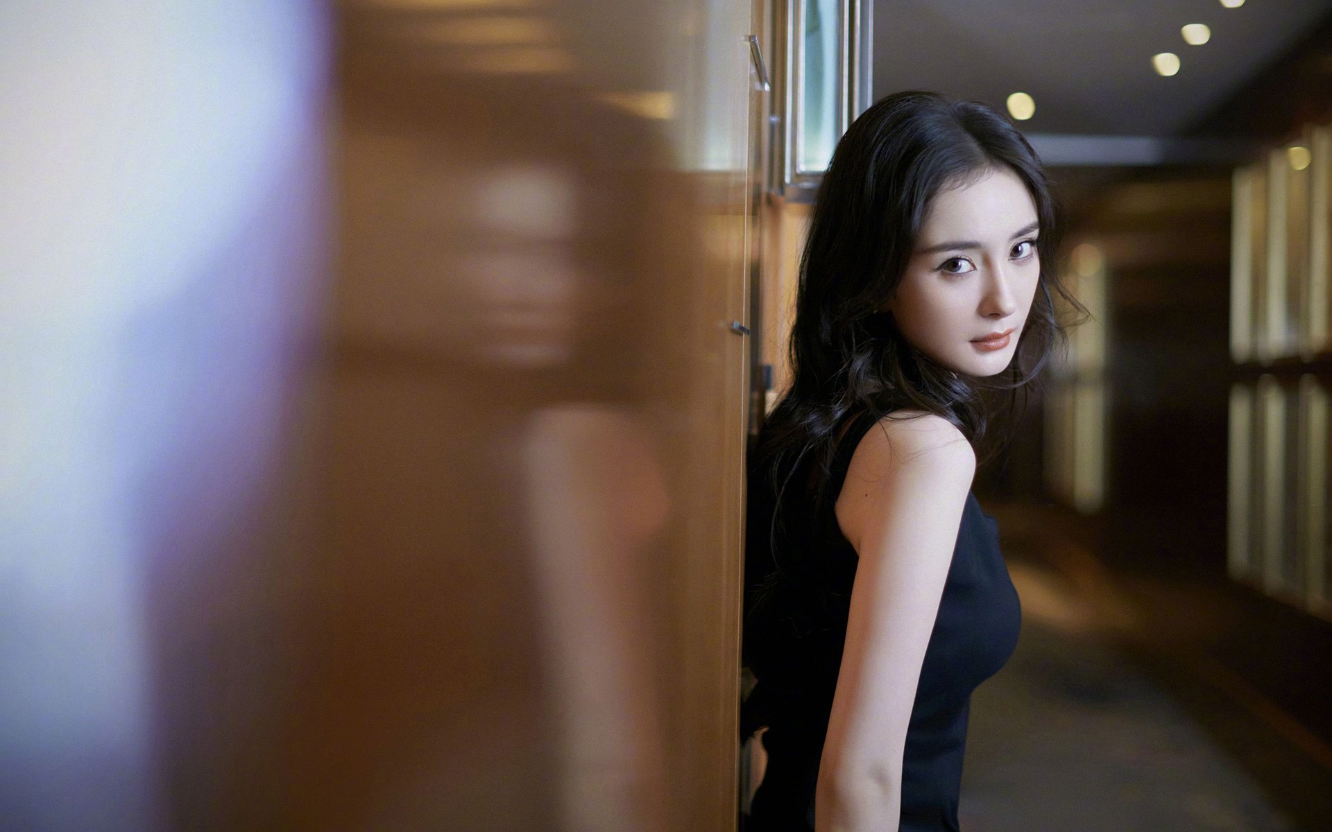 当钢铁巨兽驶入城市血脉,北京式防守如何用锁的艺术,在F1赛道绞杀火箭引擎