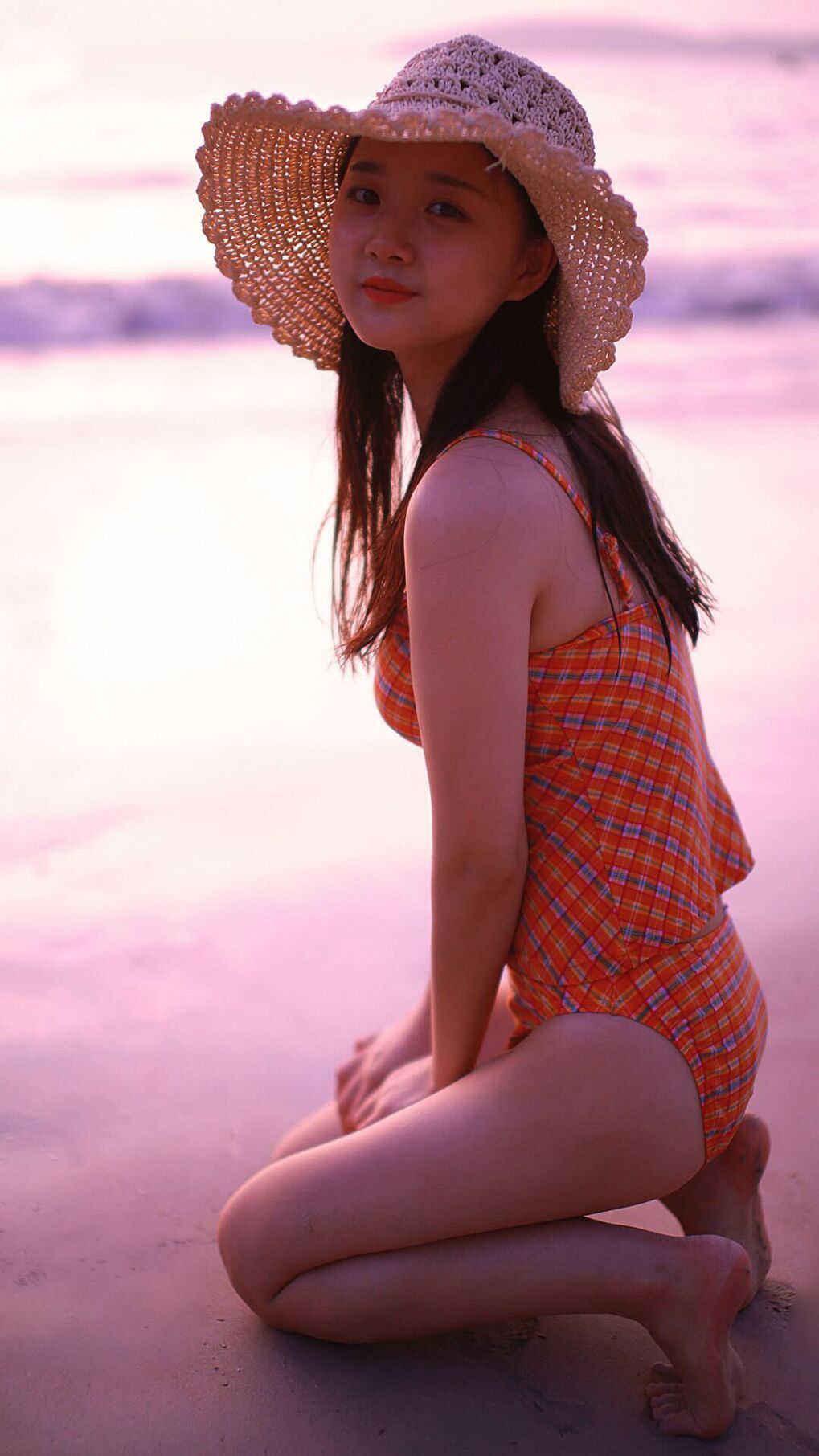 草根与王者的交响，亚特兰大冲垮莱比锡红牛，阿拉巴在F1年度争冠接管比赛