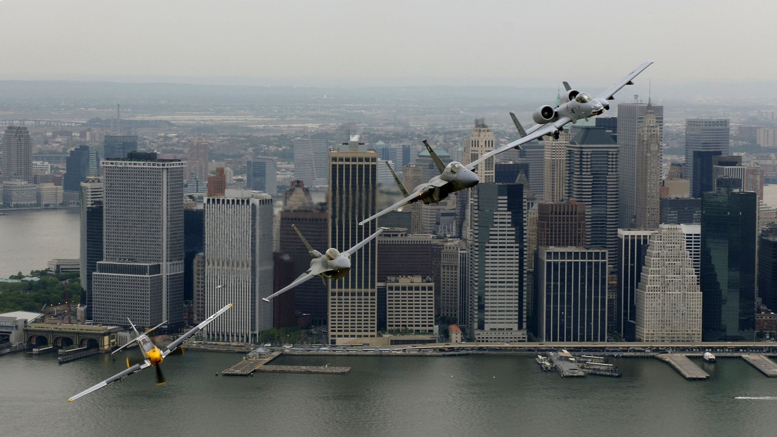 铁壁与灵光，马里战术机器窒息秘鲁，少年加维一剑封喉